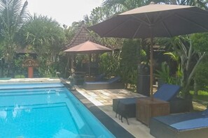 Utomhuspool