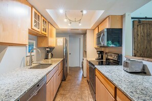 Microwave, oven, stovetop, dishwasher