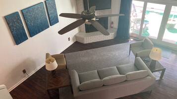 Téléviseur connecté, foyer