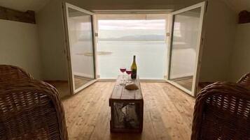 Superior Double Room, Ocean View | Cribs/infant beds, free WiFi, bed sheets