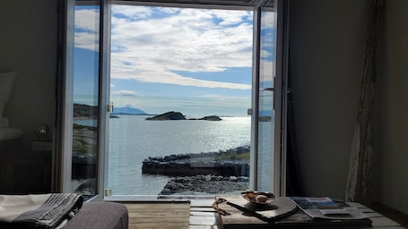 Superior Double Room, Ocean View | Beach/ocean view. Sveggvika Guesthouse