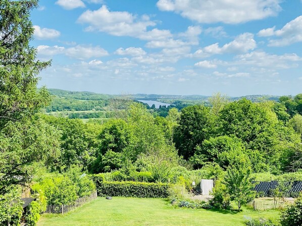 Property grounds - Vacation apartment with lake view in Hattingen - an oasis of well-being in the middle of the Pott! (Hattingen)
