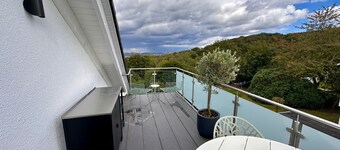 Vacation apartment with lake view in Hattingen - an oasis of well-being in the middle of the Pott!