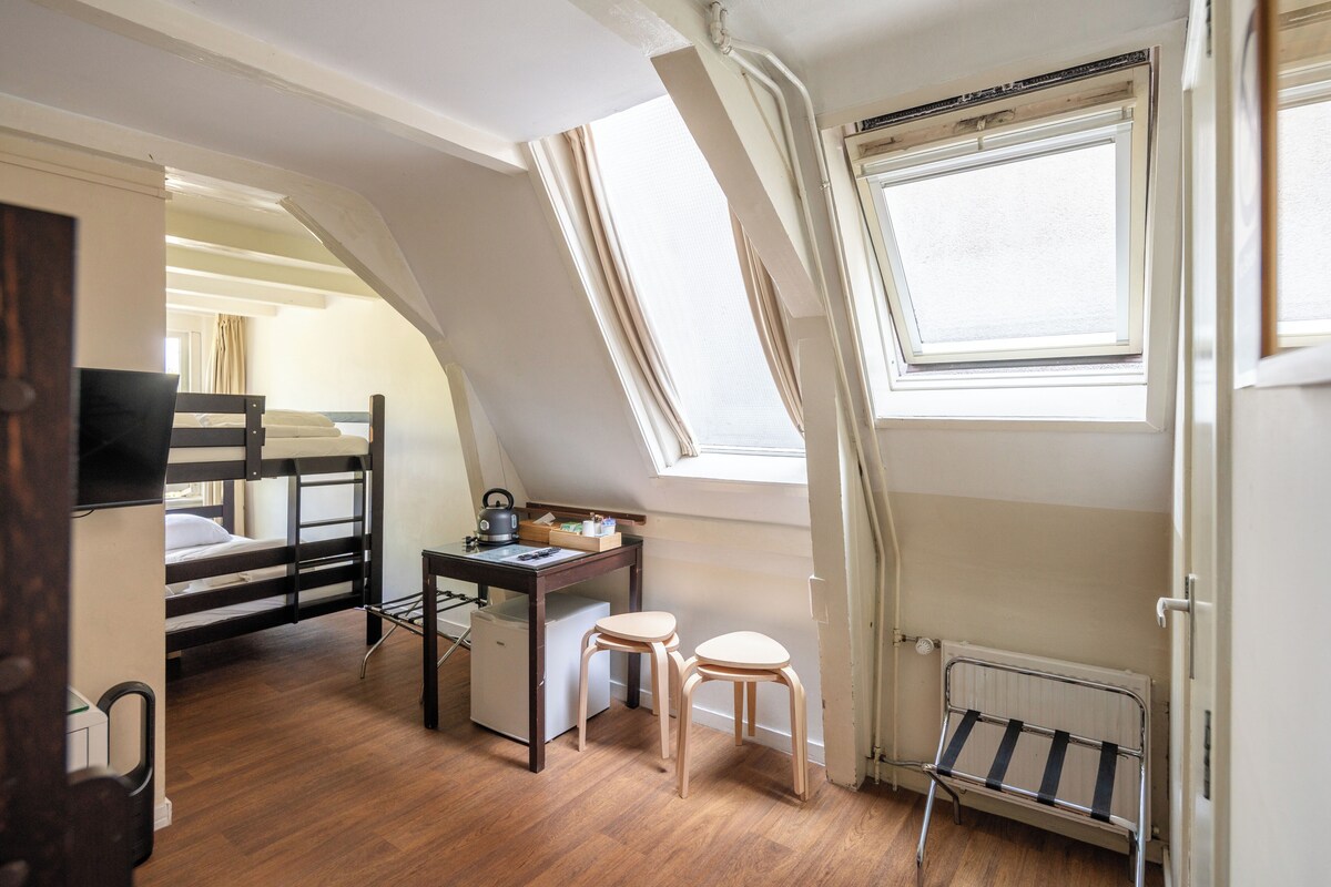 Standard Quadruple Room | Free WiFi, individually decorated, bed sheets