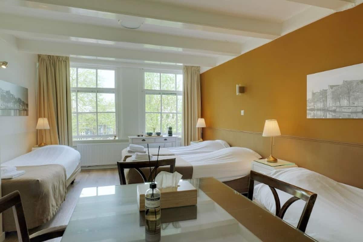 Individually decorated, free WiFi, bed sheets
