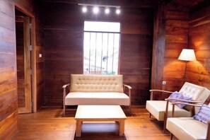 Interior - Baan Inn (Chiang Dao)