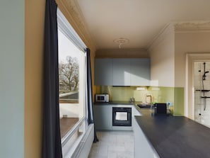 Apartment 6