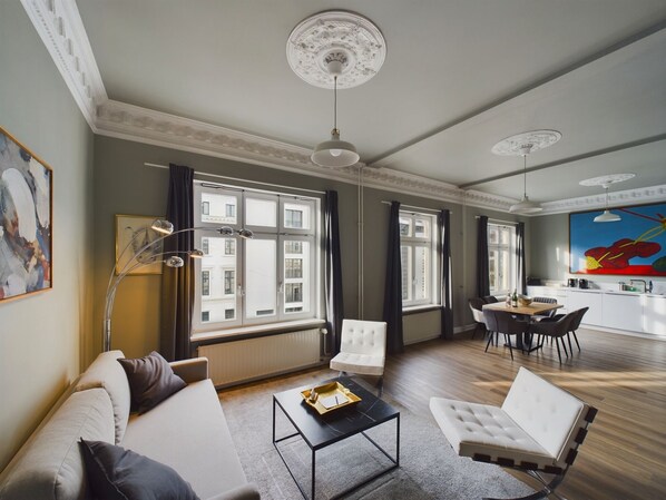 Apartment 4 | Ropa de cama de alta calidad, edredón y camas con efecto memoria