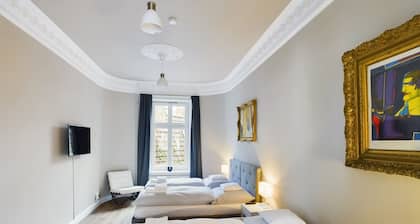 Art Apartments