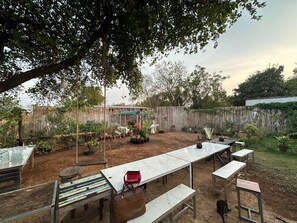 Outdoor dining - Lala Villa Kohlarn (Koh Lan)
