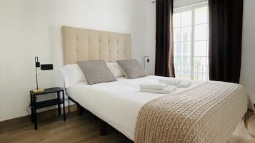 2 slaapkamers, een strijkplank/strijkijzer, gratis wifi, beddengoed