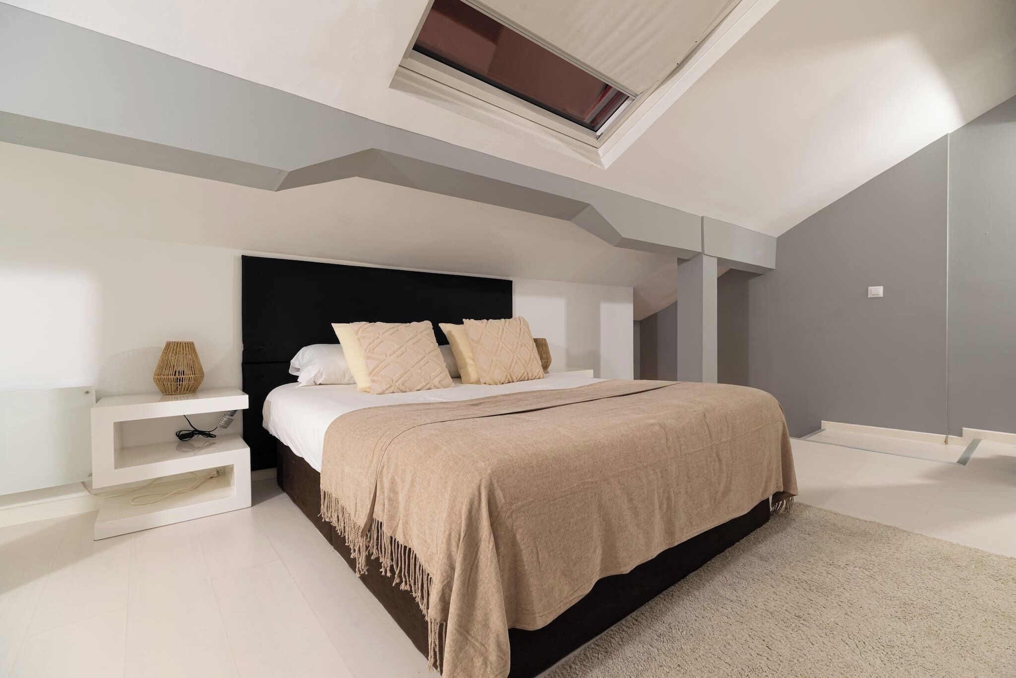 2 dormitorios, tabla de planchar con plancha, wifi gratis y ropa de cama
