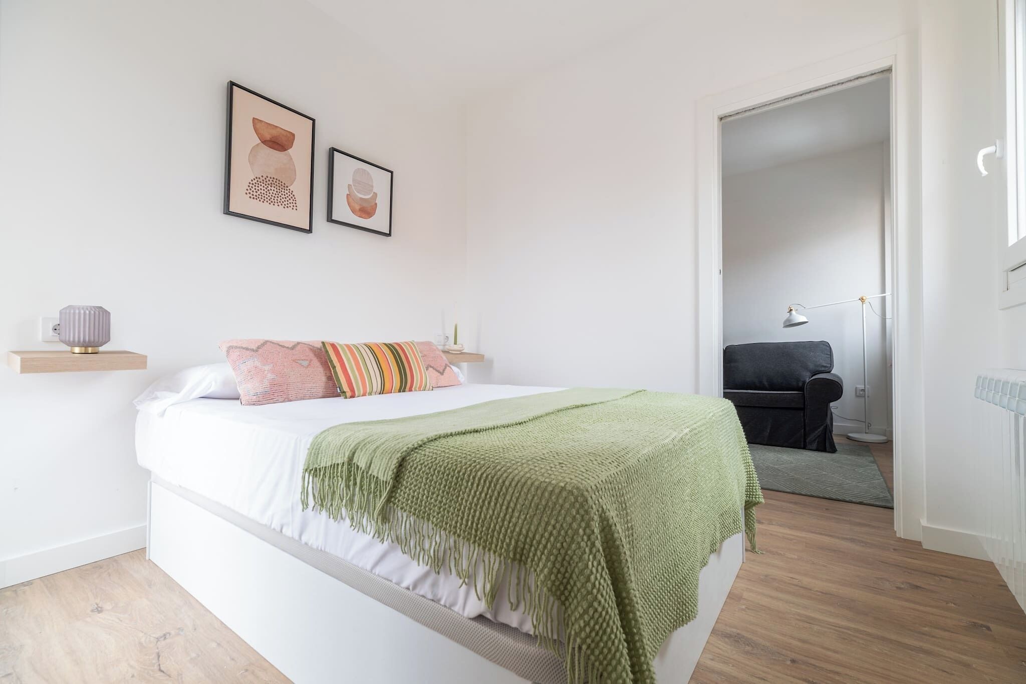 1 dormitorio, tabla de planchar con plancha, wifi gratis y ropa de cama
