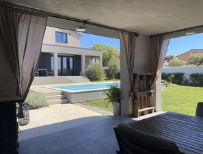 Pool - Charming 3-bedroom villa with AC and WiFi in fantastic Pula (Pula)