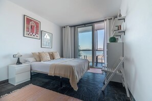 1 soverom, strykejern/-brett, wi-fi (inkludert) og sengetøy