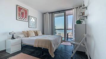1 chambre, fer et planche à repasser, Wi-Fi gratuit, draps fournis