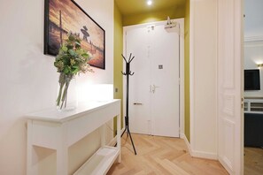 Interior - Spacious apartment - 3BR-8P - Ternes (Paris)