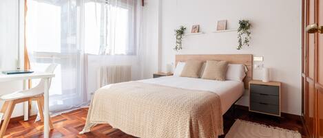 4 Schlafzimmer, Bügeleisen/Bügelbrett, kostenloses WLAN, Bettwäsche