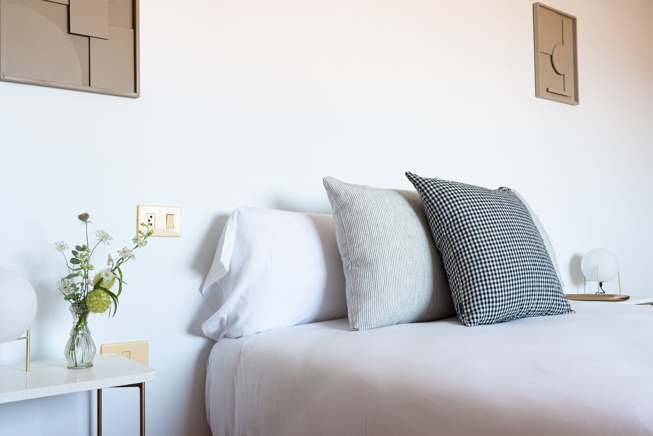 4 多间卧室、熨斗/熨衣板、床单