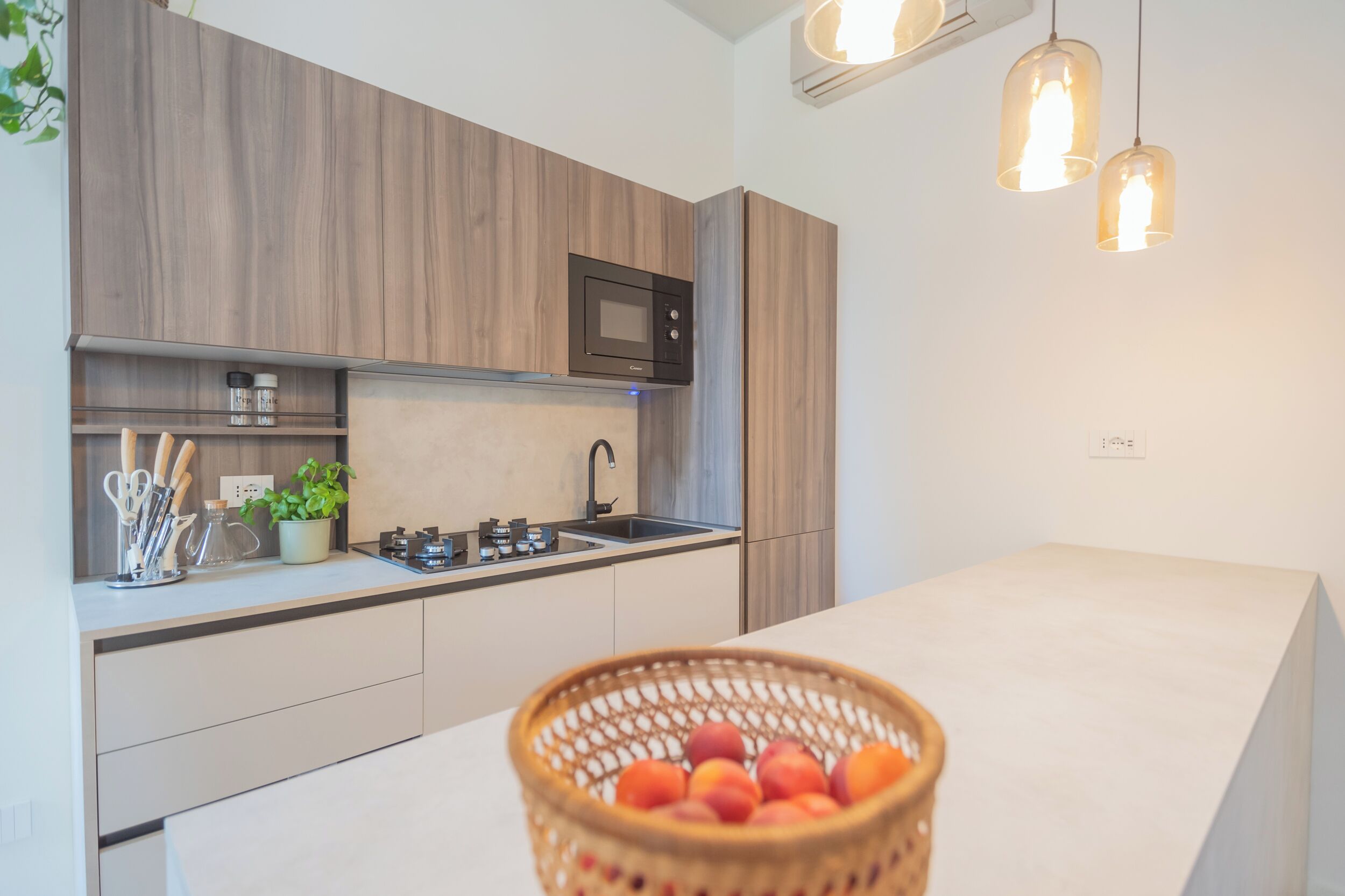 Apartamento (2 Bedrooms) | Cozinha americana privada | Micro-ondas, fogão, máquina de café expresso, chaleira elétrica