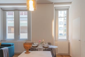 Interior - Como Liberty Suites - Garbo by Rent all Como (Como)