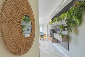 Appartement (2 Bedrooms) | Coin séjour