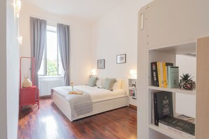 Apartment (1 Bedroom) | 1 bedroom, laptop workspace, iron/ironing board, cots/infant beds - Filanda - Best Lakefront in Como by Rent all Como (Como)