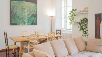 Apartment (1 Bedroom) | Living area