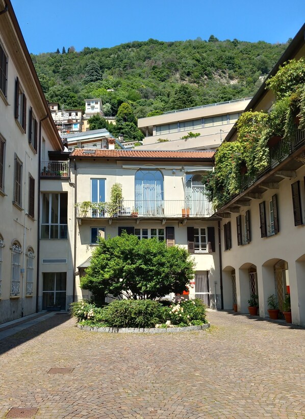 Front of property - Filanda - Best Lakefront in Como by Rent all Como (Como)