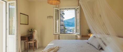 Lejlighed - balkon (Linda 2) | 2 soveværelser, strygejern/strygebræt, baby-/barnesenge (tillægsgebyr)