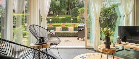 Apartment (1 Bedroom) | Interior