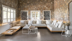 Deluxe Villa, Sea View | Living area | 55-inch flat-screen TV with digital channels - Constantin Villa By Halkidiki Villas (Kassandra)