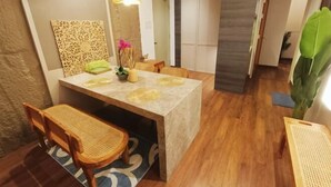 Gambar tidak terklasifikasi, 5 dari 53, tombol