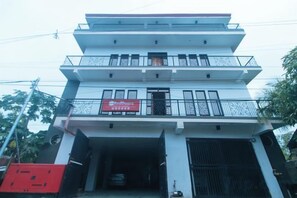 Unclassified image, 5 of 15, button - RedDoorz @ Minas Place 2 Banez Ville Tacloban (Tacloban)
