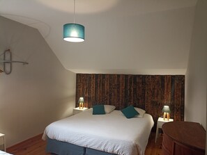 2 chambres, fer et planche à repasser, lit parapluie, Wi-Fi gratuit