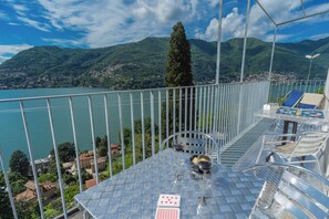 Apartment (2 Bedrooms) | Blick auf den See
