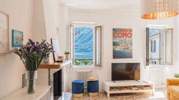 Apartment (1 Bedroom) | Living area