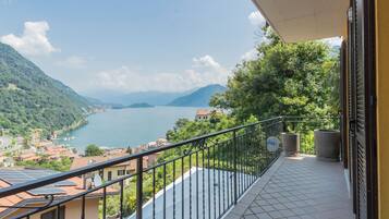 Apartment, 2 Bedrooms (2 Bedrooms) | Balcony