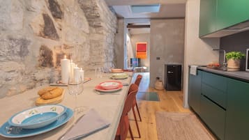 Apartment (Rebecca) | Private kitchenette | Espresso maker, electric kettle, highchair