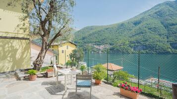 Appartamento (2 Bedrooms) | Terrazza/patio