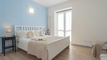 公寓 (2 Bedrooms) | 2 間臥室、熨斗/熨衣板、床單