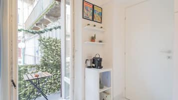 Apartment (1 Bedroom) | Balcony