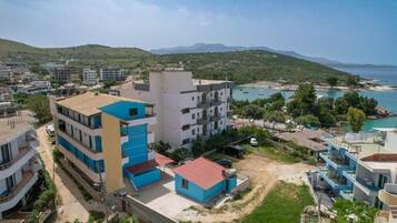 Façana frontal de l'allotjament