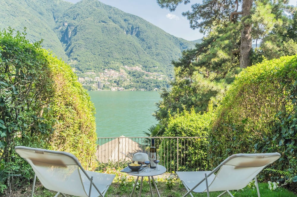 OC Lake Love by Rent all Como