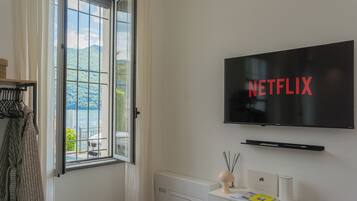 Televisión 32 pulgadas con canales de televisión por cable