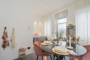 Apartamento (0 Bedroom) | Área de estar