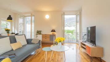 Apartment, 1 Bedroom (Ponente Balcony) | Living area