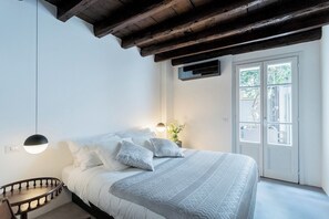 Lägenhet (1 Bedroom) | 1 sovrum, strykjärn/strykbräda och sängkläder