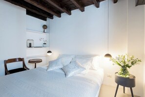 Apartment (1 Bedroom)