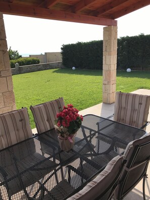 Outdoor dining - "ever after" villa, romantic views and relaxation in pure serenity (Afytos)